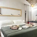 Casa Dede Nel Centro Storico Di Cagliari